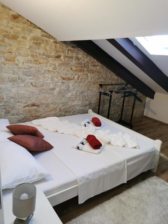 Loft Apartment Pula Extérieur photo