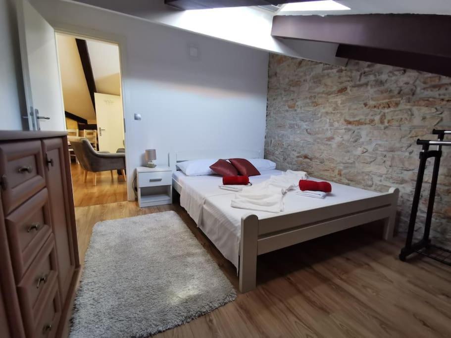 Loft Apartment Pula Extérieur photo